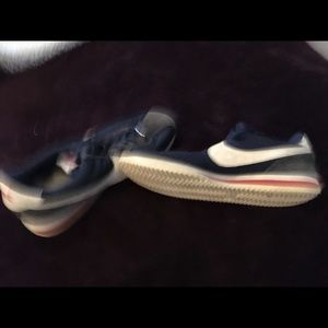 Throwback Nike size 8